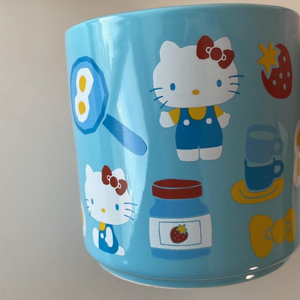 Hello Kitty Mug - Picture 8 of 9
